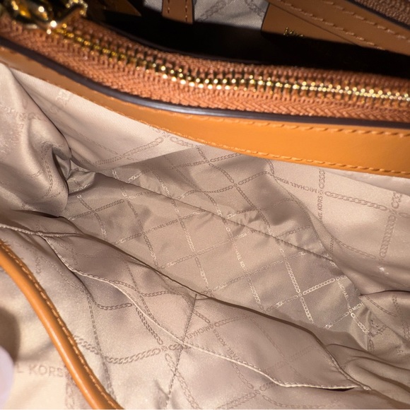 MICHAEL KORS Cynthia Medium Satchel Purse- Brown/Acorn - Picture 14 of 16